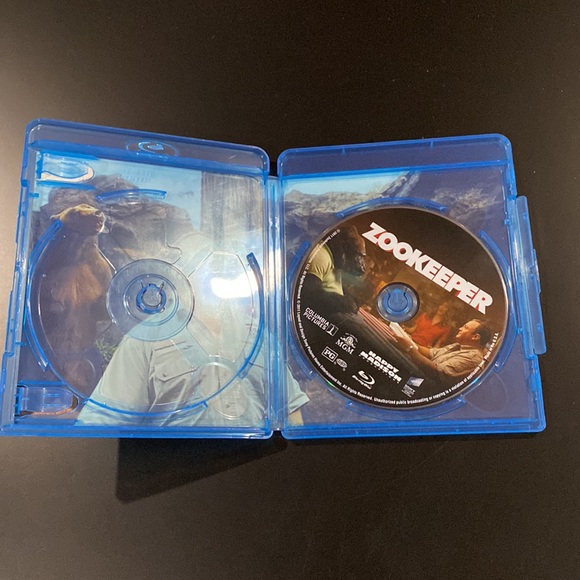Zookeeper - Blu-ray Only - Picture 4 of 5
